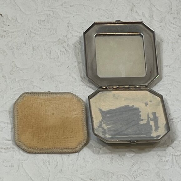 VTG Armand Company Art Deco Hinged Pressed Powder Compact Puff Mirror 1.8" - Picture 9 of 12